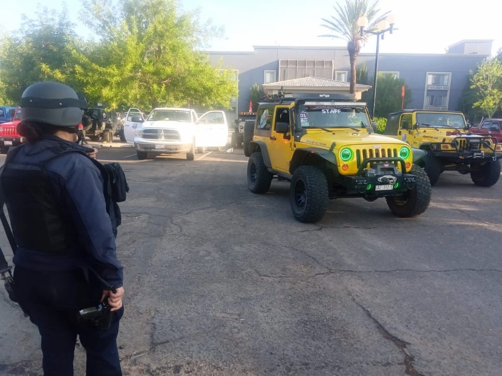 Policía Estatal brinda seguridad a participantes de la ruta Jeep Durango-Mazatlán
