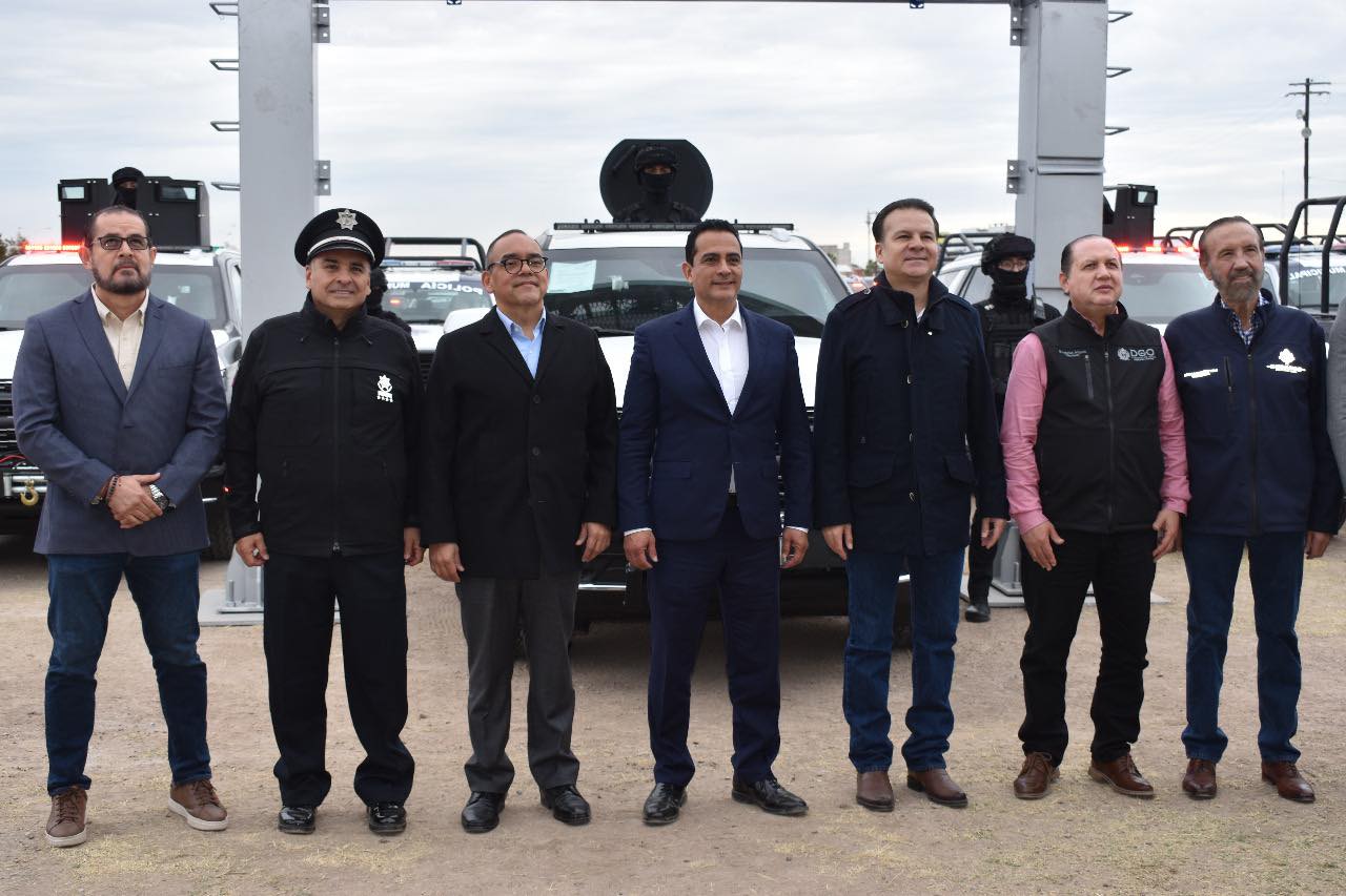 ENTREGA DE EQUIPAMIENTO A CORPORACIONES DE SEGURIDAD